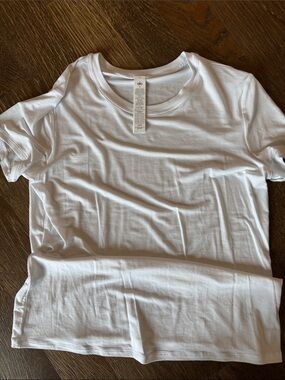 ALO Yoga White Crewneck Top